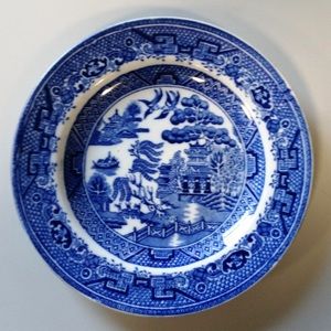 Blue Willow China dessert dish 6.25 inches DIA